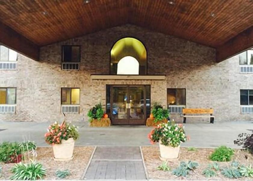 Michigan Kalkaska Property entrance