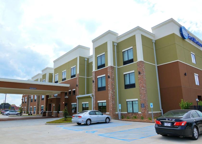 Louisiana new roads Exterior Detail