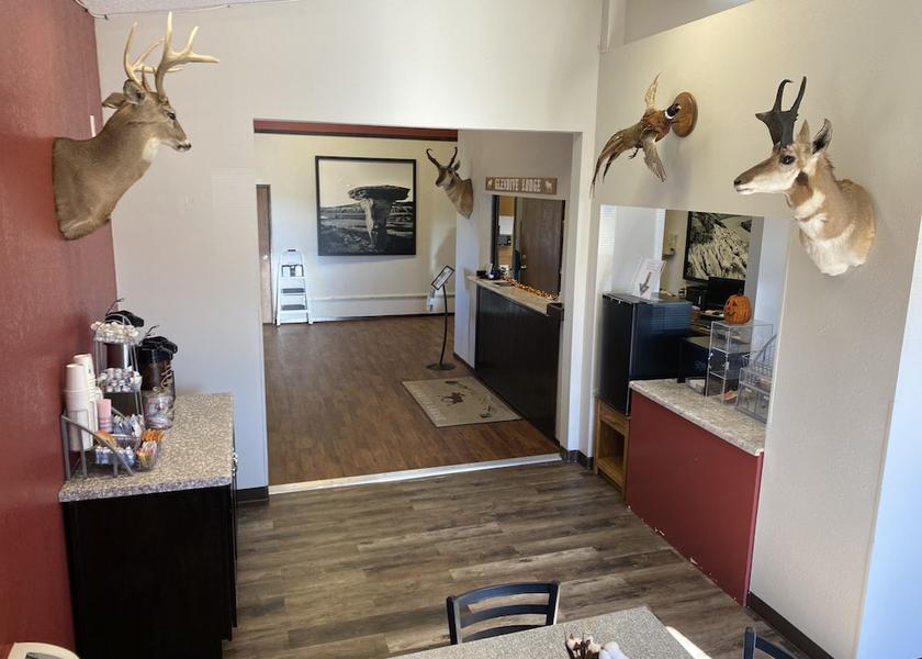 Montana Glendive Interior Entrance