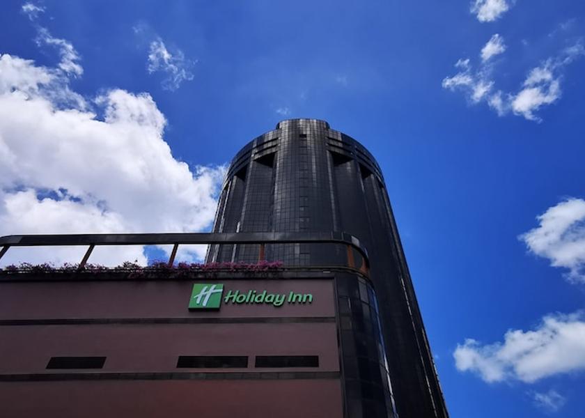  Singapore Exterior Detail