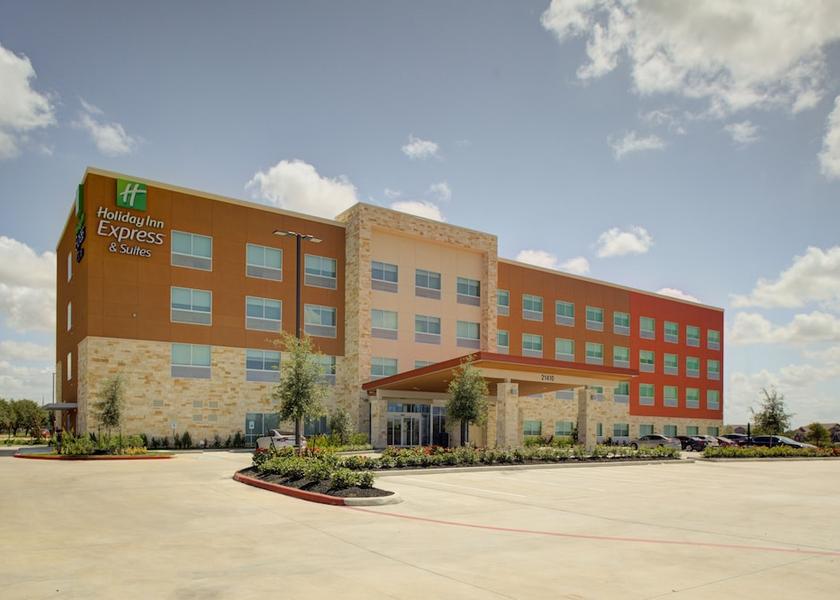 Texas Cypress Exterior Detail