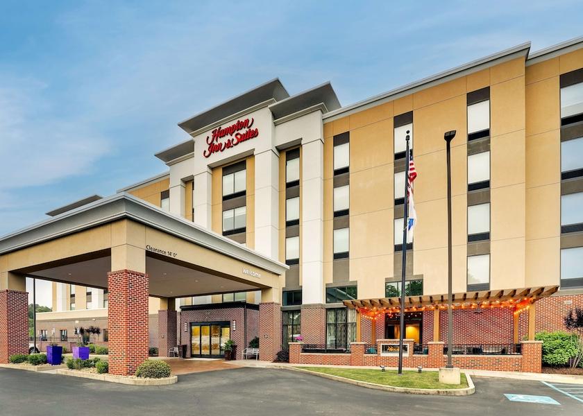 Georgia Rome Exterior Detail