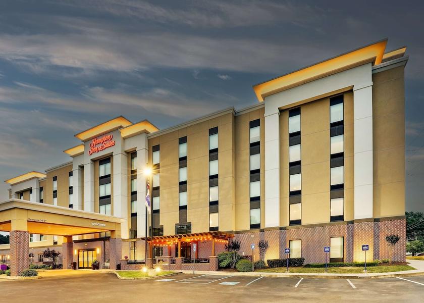 Georgia Rome Exterior Detail