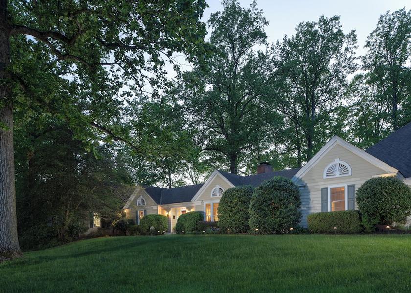 Virginia Charlottesville Facade