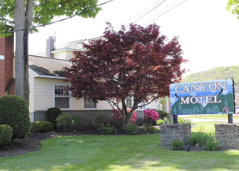 Pennsylvania wellsboro Facade