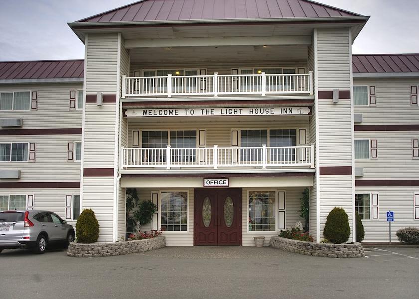 California Crescent City Facade