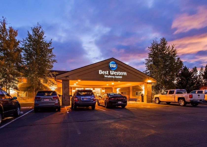 Oregon La Pine Hotel Exterior
