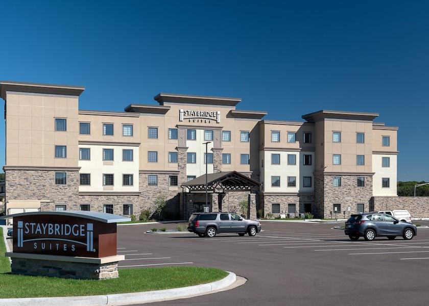 Wisconsin Altoona Exterior Detail