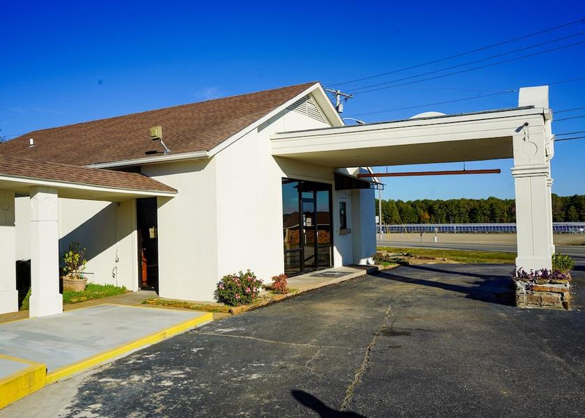 Arkansas Clarksville Facade