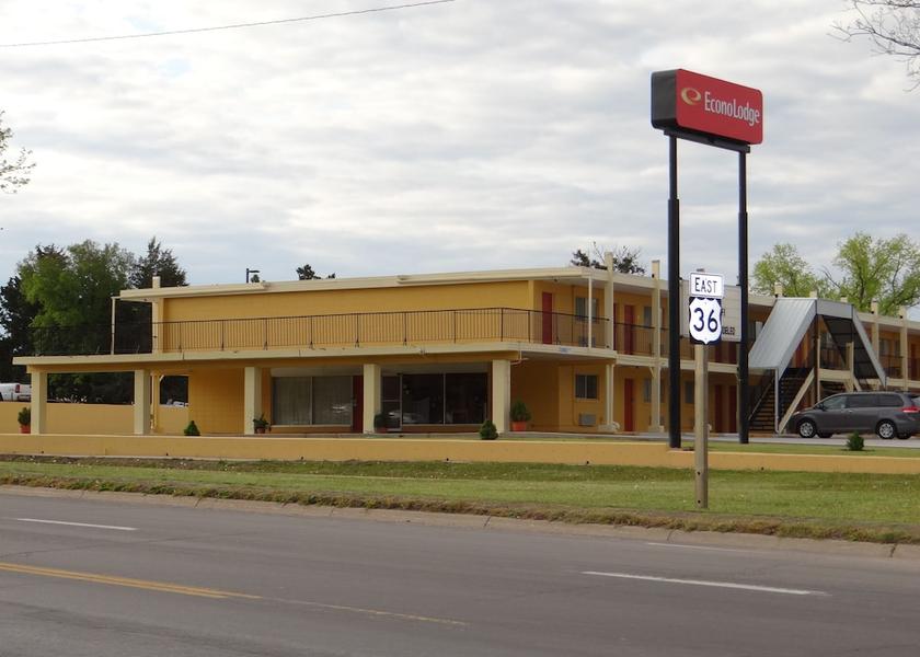 Kansas Phillipsburg Exterior