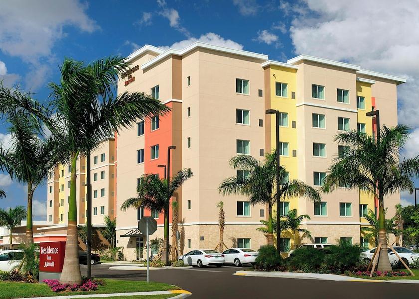 Florida Doral Exterior Detail