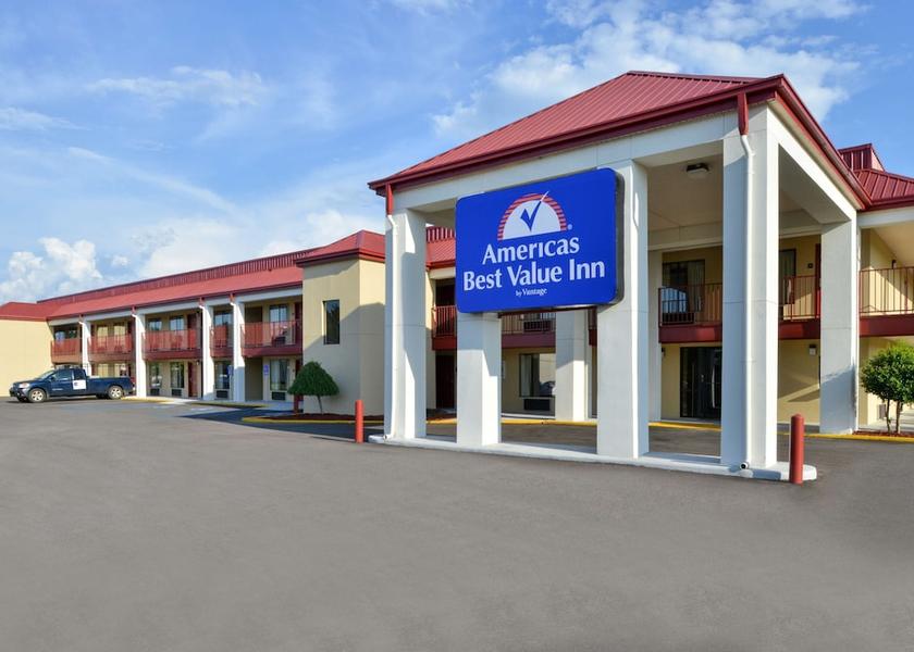 Mississippi Tupelo Exterior Detail