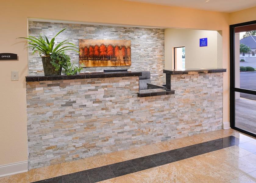 Mississippi Tupelo Reception