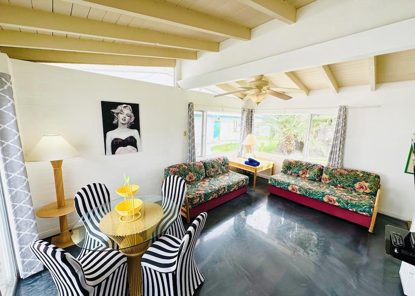 California Palm Springs Living Area