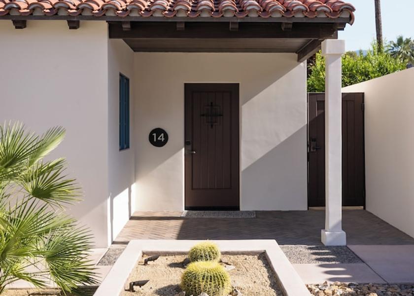 California Palm Springs Property grounds