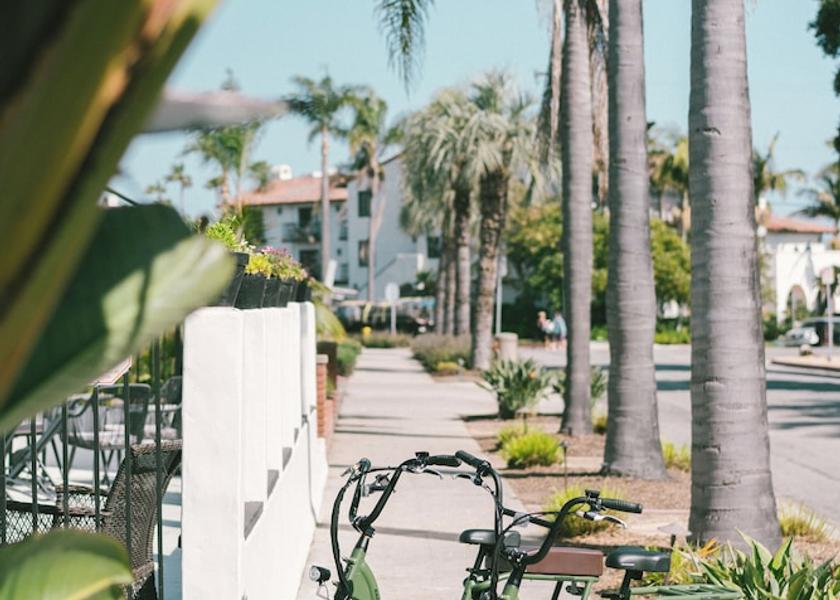 California Santa Barbara Front of property
