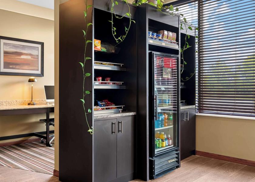 Illinois Savoy Amenity