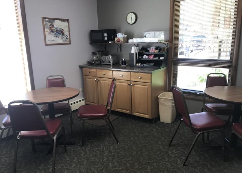 Colorado Frisco Interior Entrance