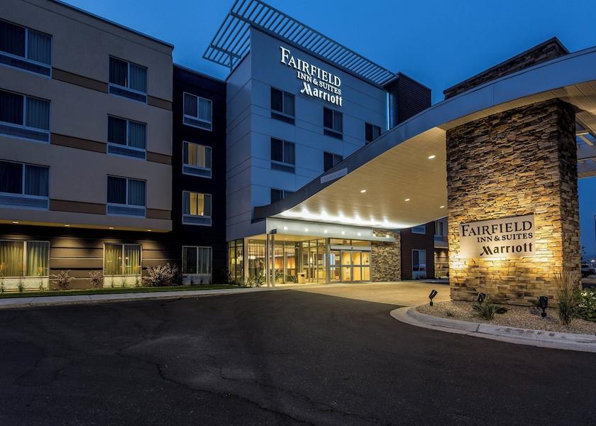 Montana Butte Exterior Detail