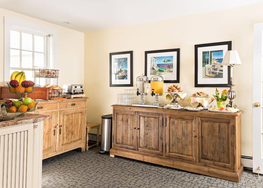 Massachusetts Provincetown Breakfast Area