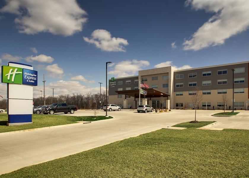 Illinois Mount Vernon Exterior Detail