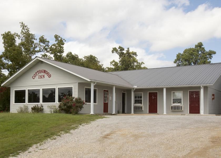 Arkansas Salem Facade