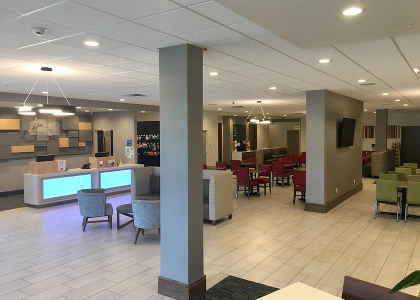New York Grand Island Lobby