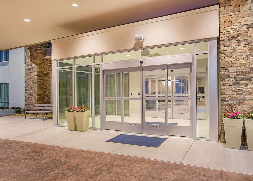 Georgia Covington Exterior Detail