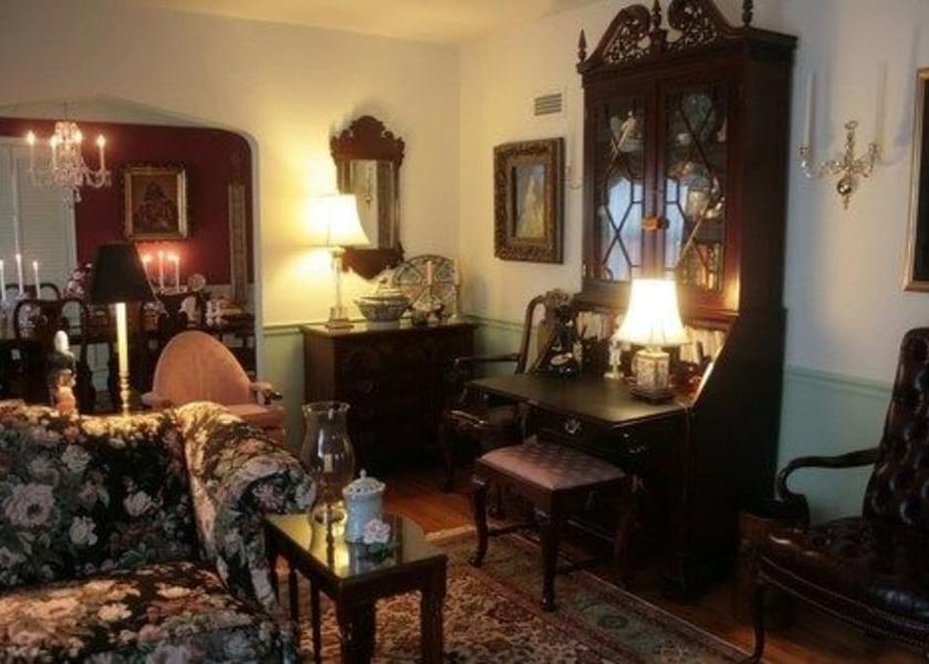 Kansas Manhattan Lobby