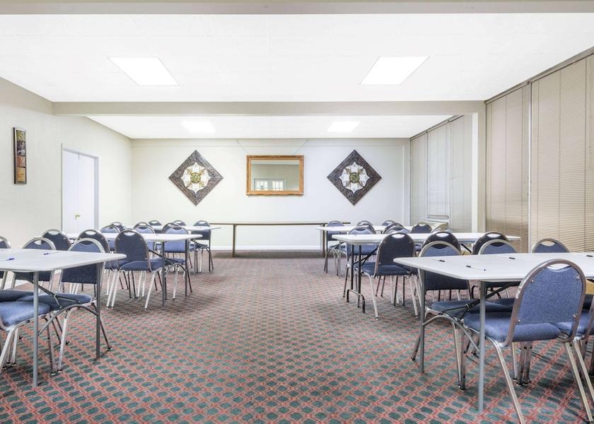 Kentucky Williamsburg Meeting Room