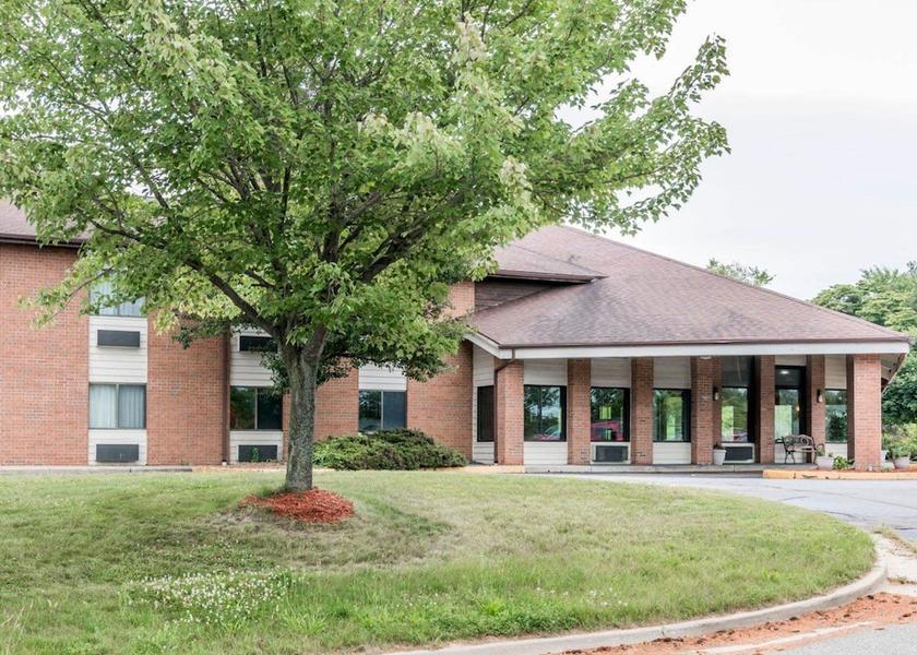 Michigan Walker Exterior Detail