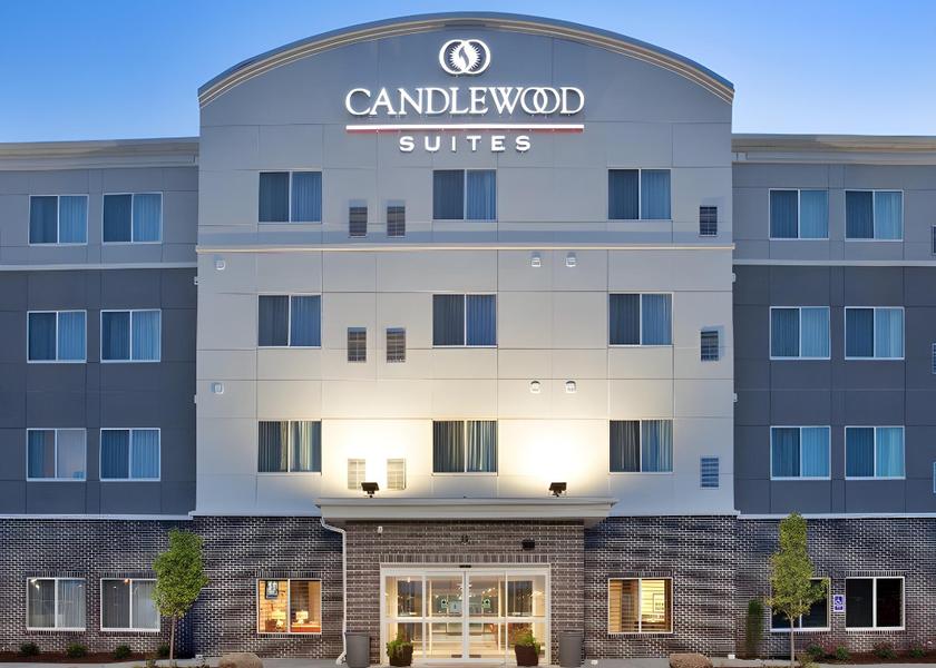Nebraska Grand Island Hotel Exterior