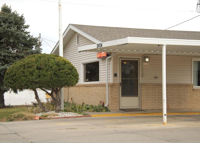 Nebraska Scottsbluff Facade