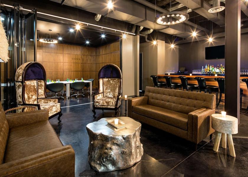 New York Nyack Bar (on property)