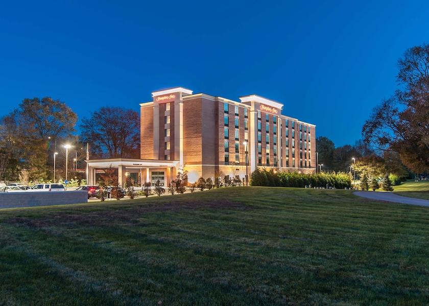 Connecticut Norwich Exterior Detail