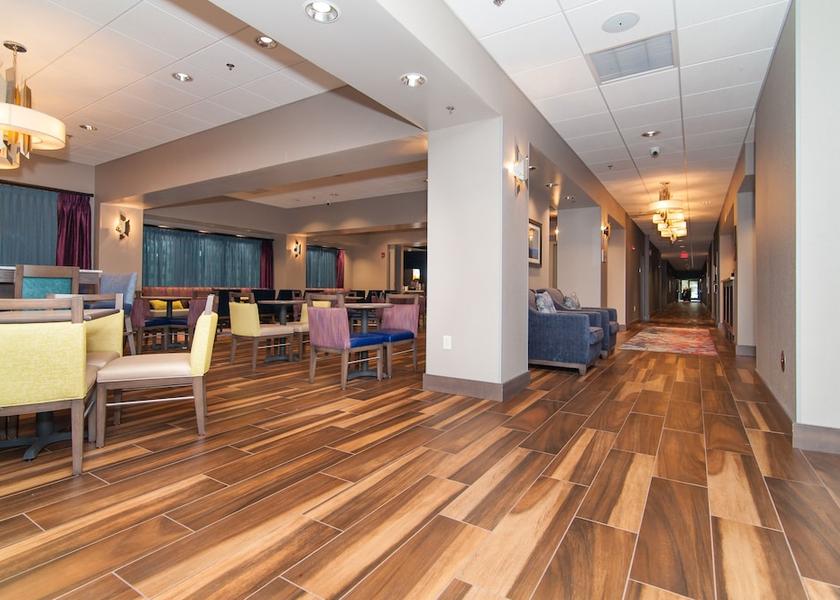 Connecticut Norwich Lobby