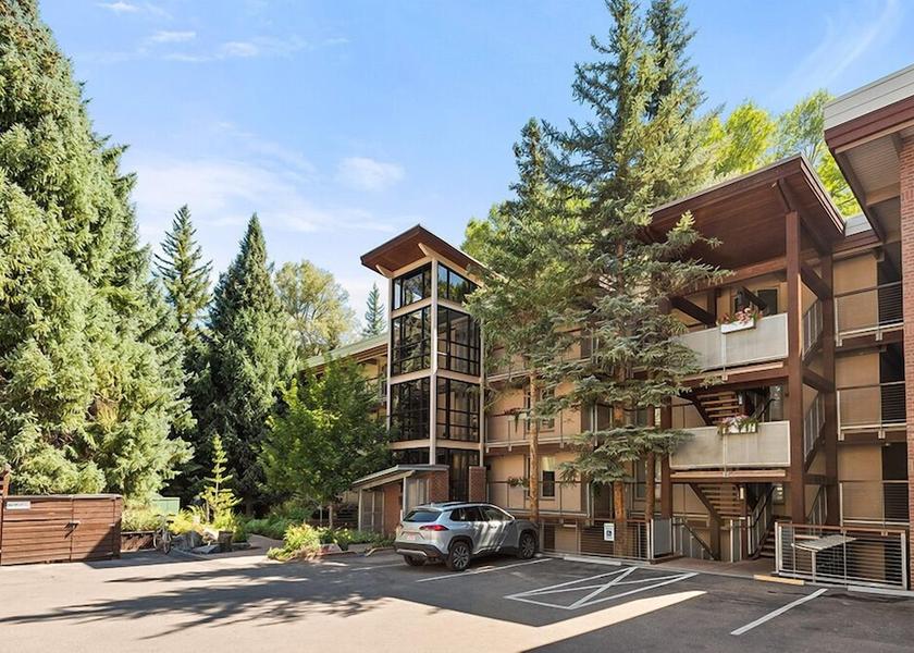 Colorado Aspen Facade