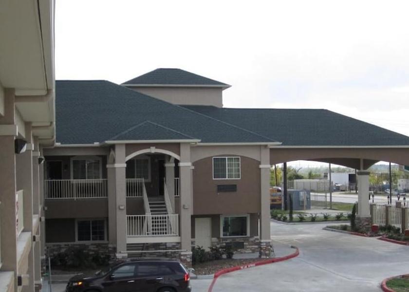 Texas Highlands Exterior Detail