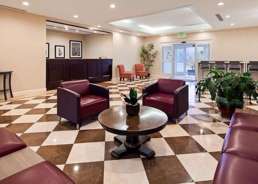 New York Massapequa Park Lobby