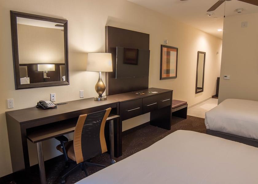 Texas Roanoke Room