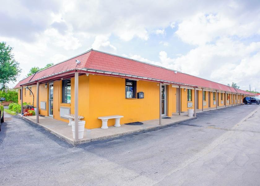 Texas Edinburg Exterior Detail