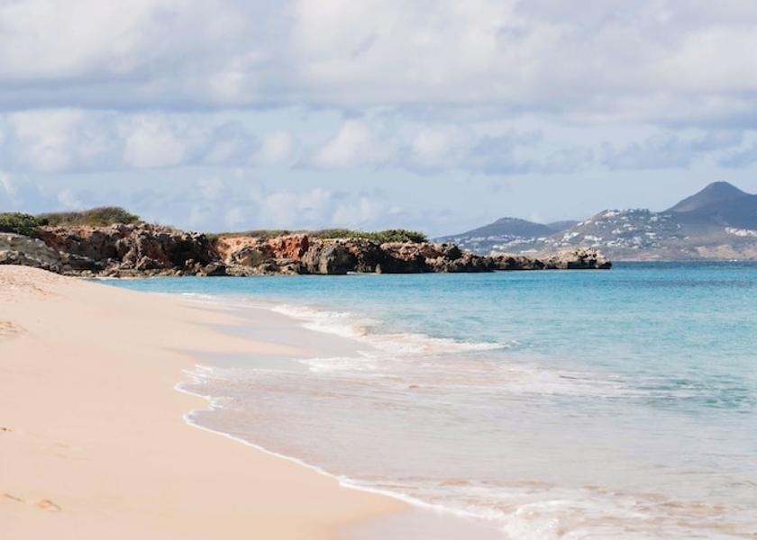  Les Terres Basses Beach