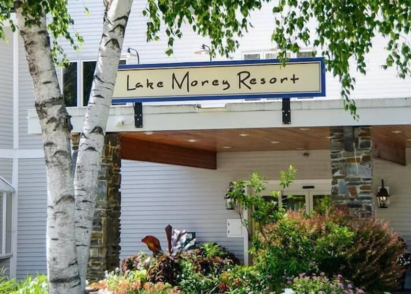 Vermont Fairlee Facade