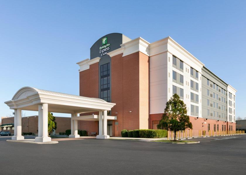 Virginia Norfolk exterior view