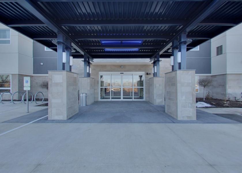 Wisconsin Madison Exterior Detail