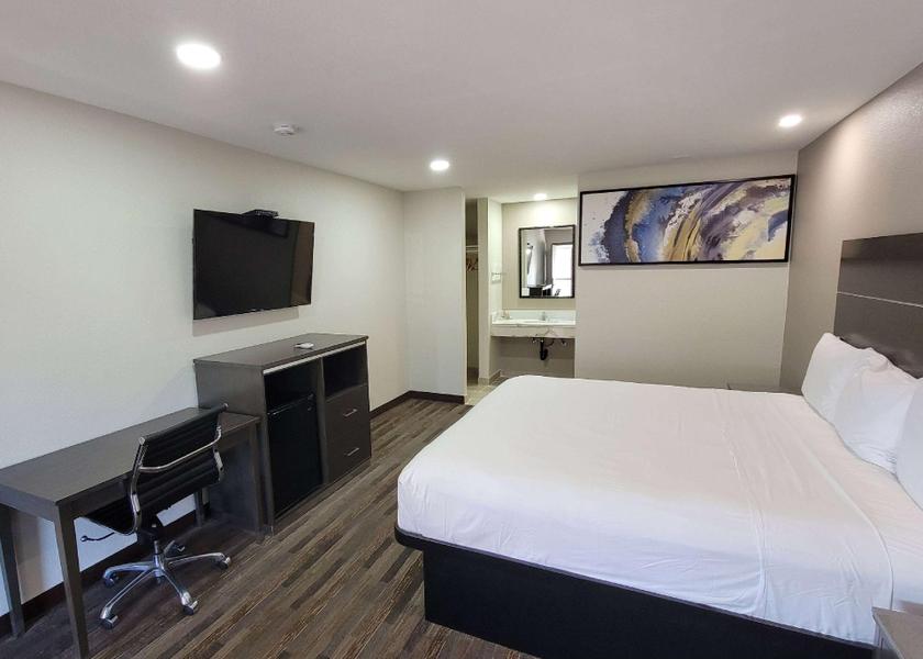 California Buena Park 1 King Bed, Deluxe Room, Non-Smoking