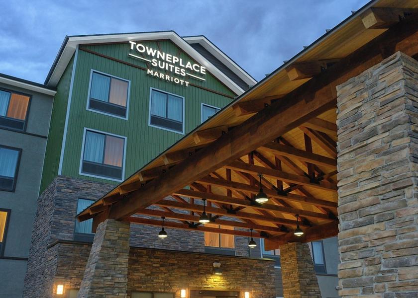 Colorado Lone Tree Exterior Detail
