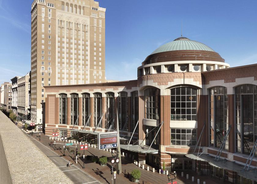 Missouri St. Louis Hotel Exterior