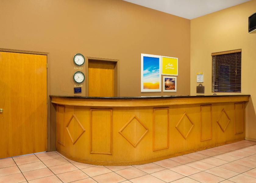 Arizona Bullhead City Lobby