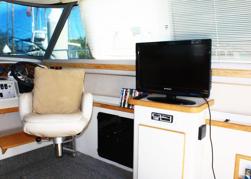 California Long Beach Living Area